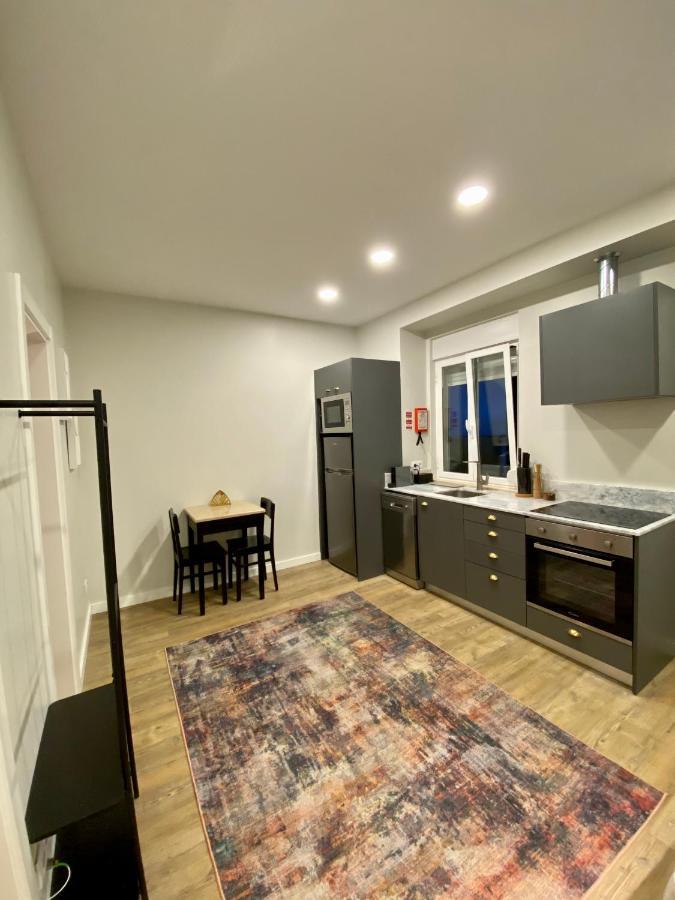 Canarios Apartments Cardal - III ลิสบอน ภายนอก รูปภาพ